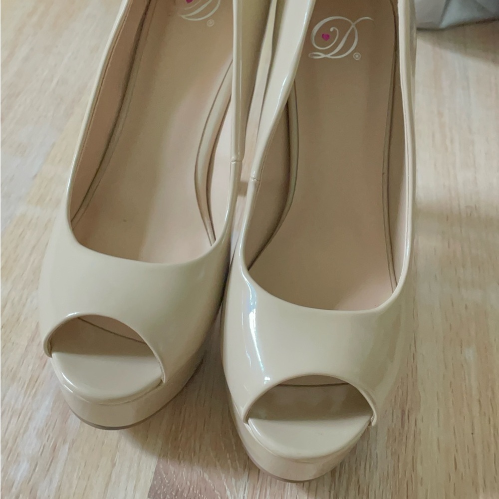 Elegant Beige Peep-Toe Heels